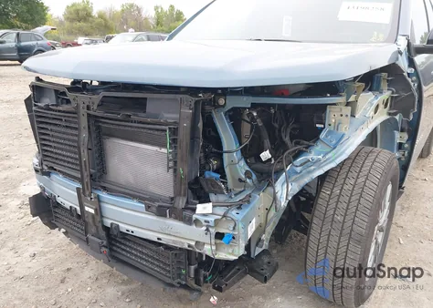 2024 Chevrolet Traverse Awd Lt z USA, uszkodzony, nr VIN 1GNEVGKSXRJ158424